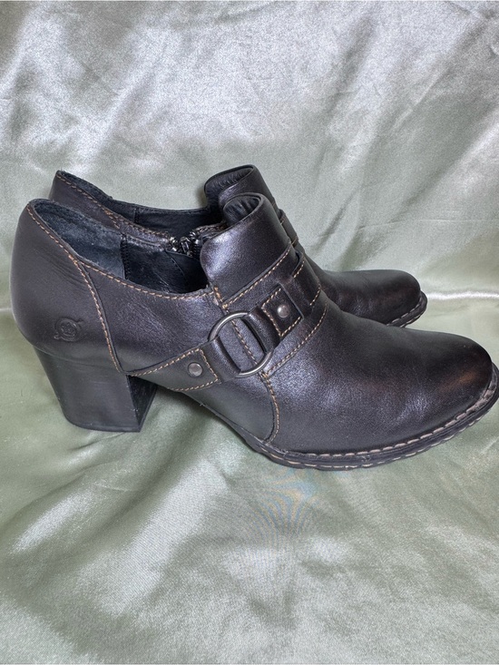 Born Shoes - Born Leather Black Heeled Ankle Boots with Buckle Detail Women’s size 9